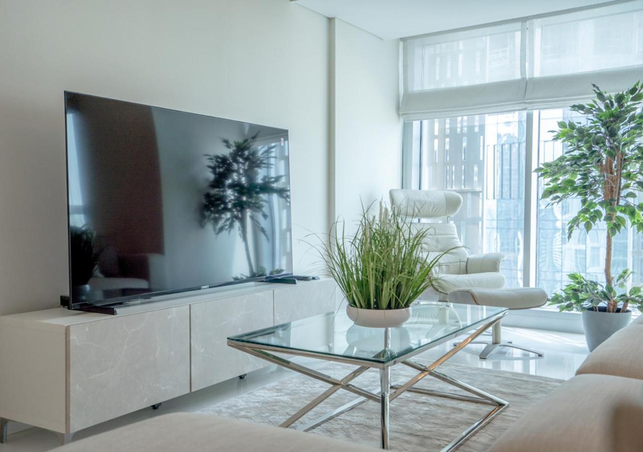 Nasma Luxury Stays - Cayan Tower Dubai Bagian luar foto
