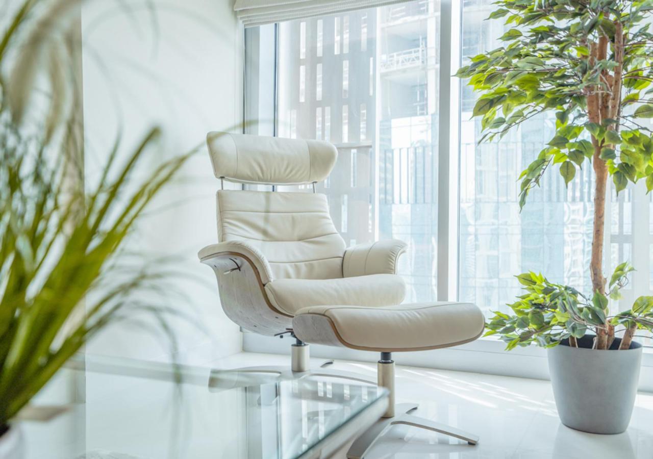 Nasma Luxury Stays - Cayan Tower Dubai Bagian luar foto